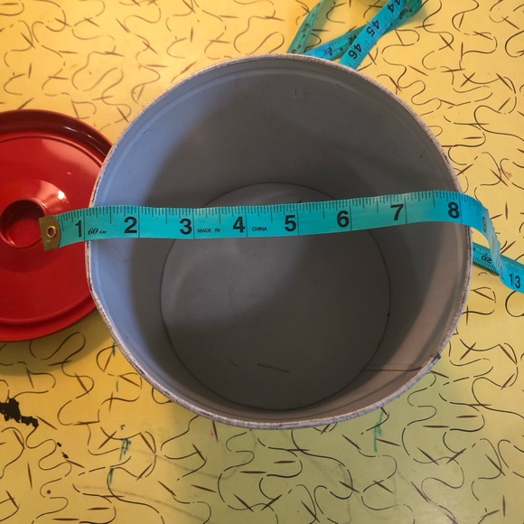 Vintage Anthurium Medium Size Kitchen Canister - Picture 5 of 5